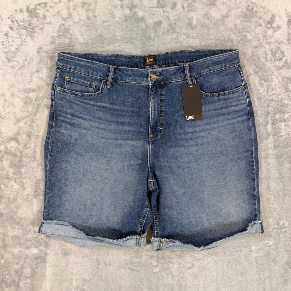New Lee Cuffed Bermuda Denim Shorts Women's Size 20W Blue Jean Shorts